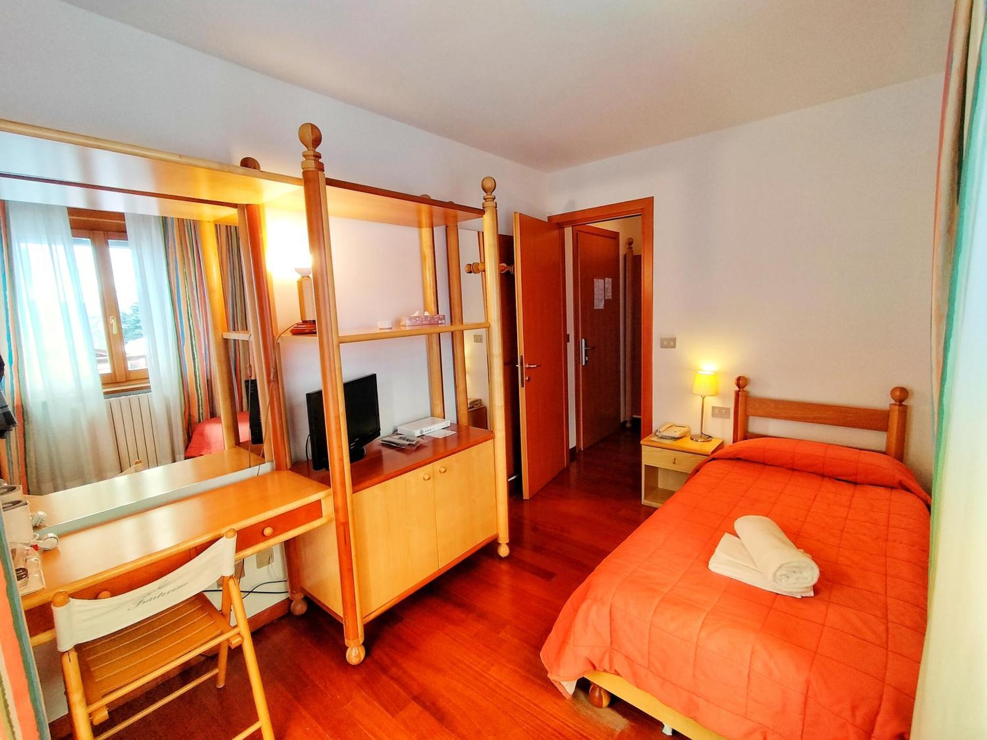 Il Fraitevino Hotel Bed & Breakfast Sestriere Exterior photo